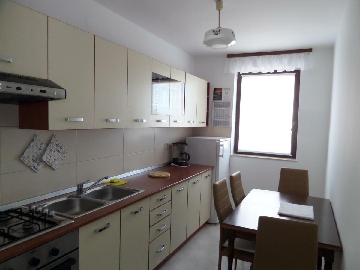 Apartmani Lili Mali Lošinj Dış mekan fotoğraf